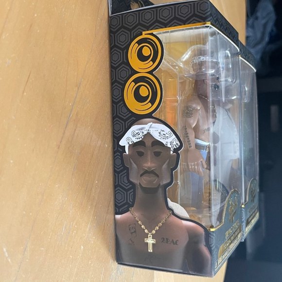 NIB Tupac Shakur & Notorious B. Set of Gold Funko Pop Series 1 - Picture 6 of 9